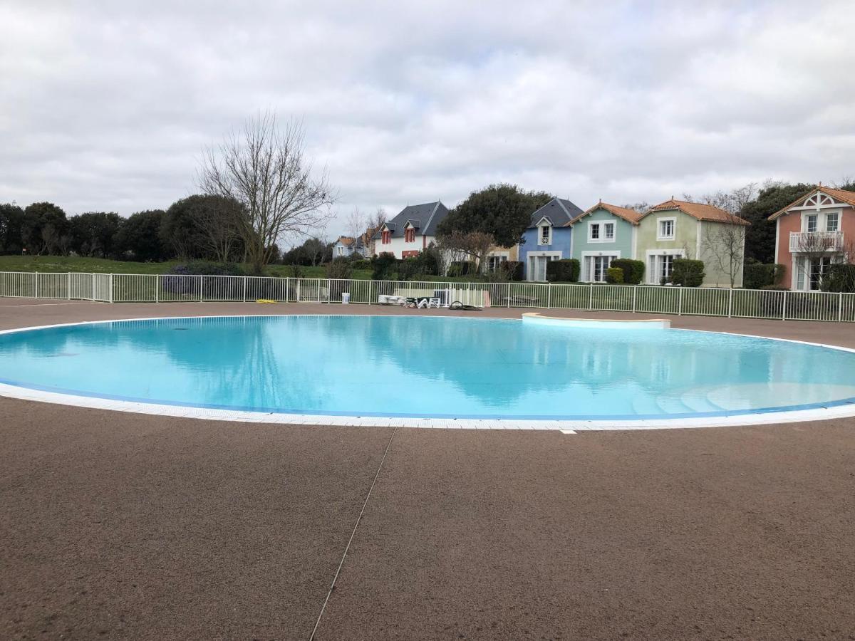Maison Avec Piscine Talmont-Saint-Hilaire Exterior photo